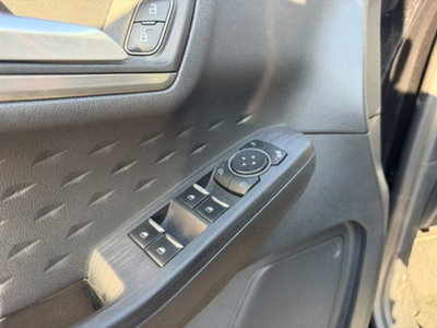 Ford Kuga 2.0 TDCI 120 CV S&S 2WD Plus (11)