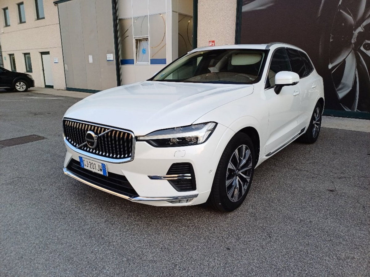 Volvo XC60 B5 AWD Geartronic Inscription (2)