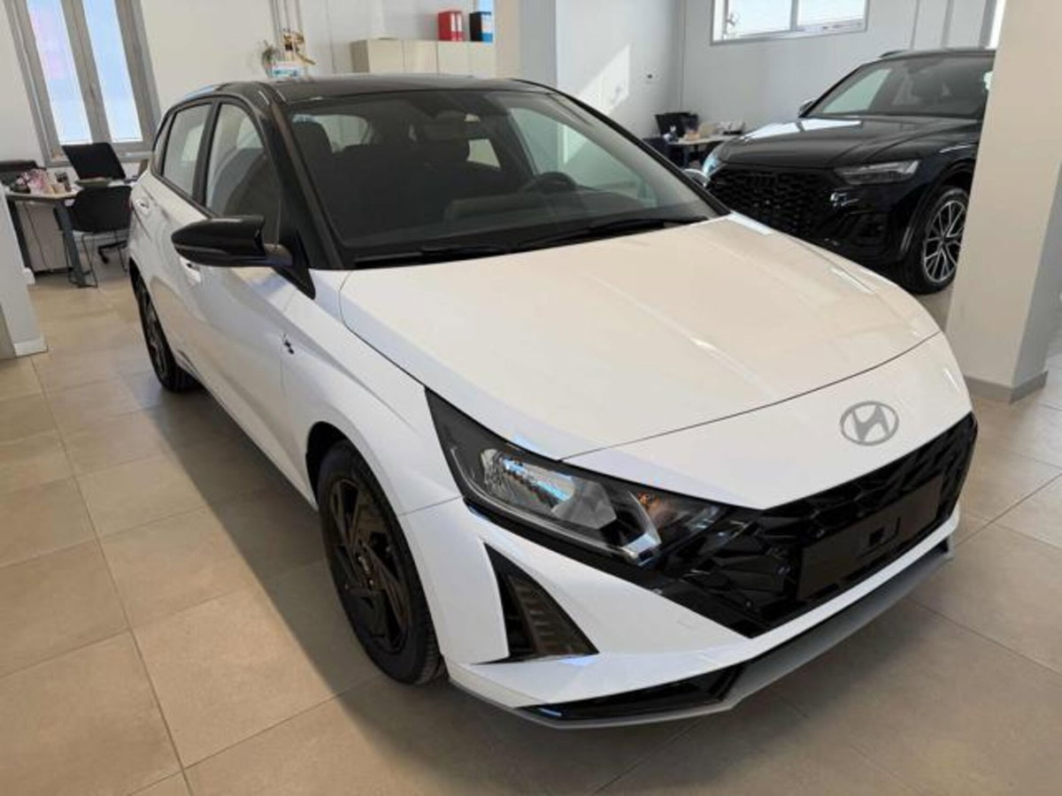 Hyundai i20 1.0 t-gdi Dark Line 90cv mt (2)