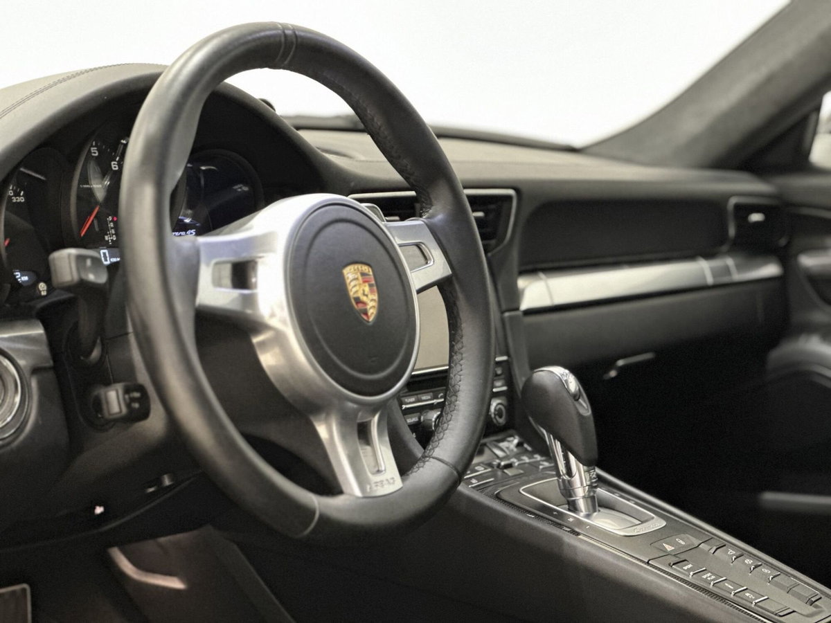 Porsche 911 Coupé 3.8 Carrera 4S (14)