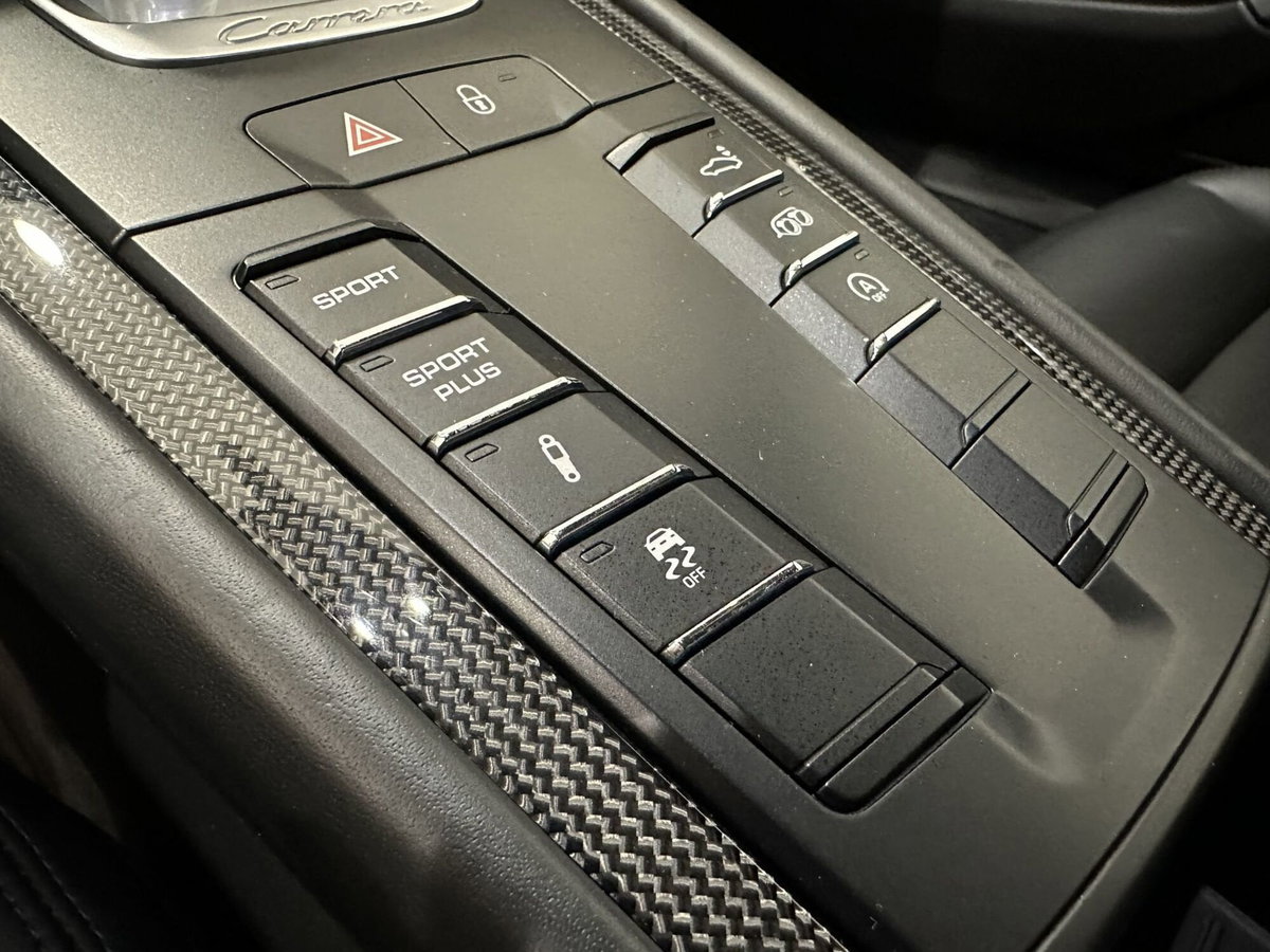 Porsche 911 Coupé 3.8 Carrera 4S (20)
