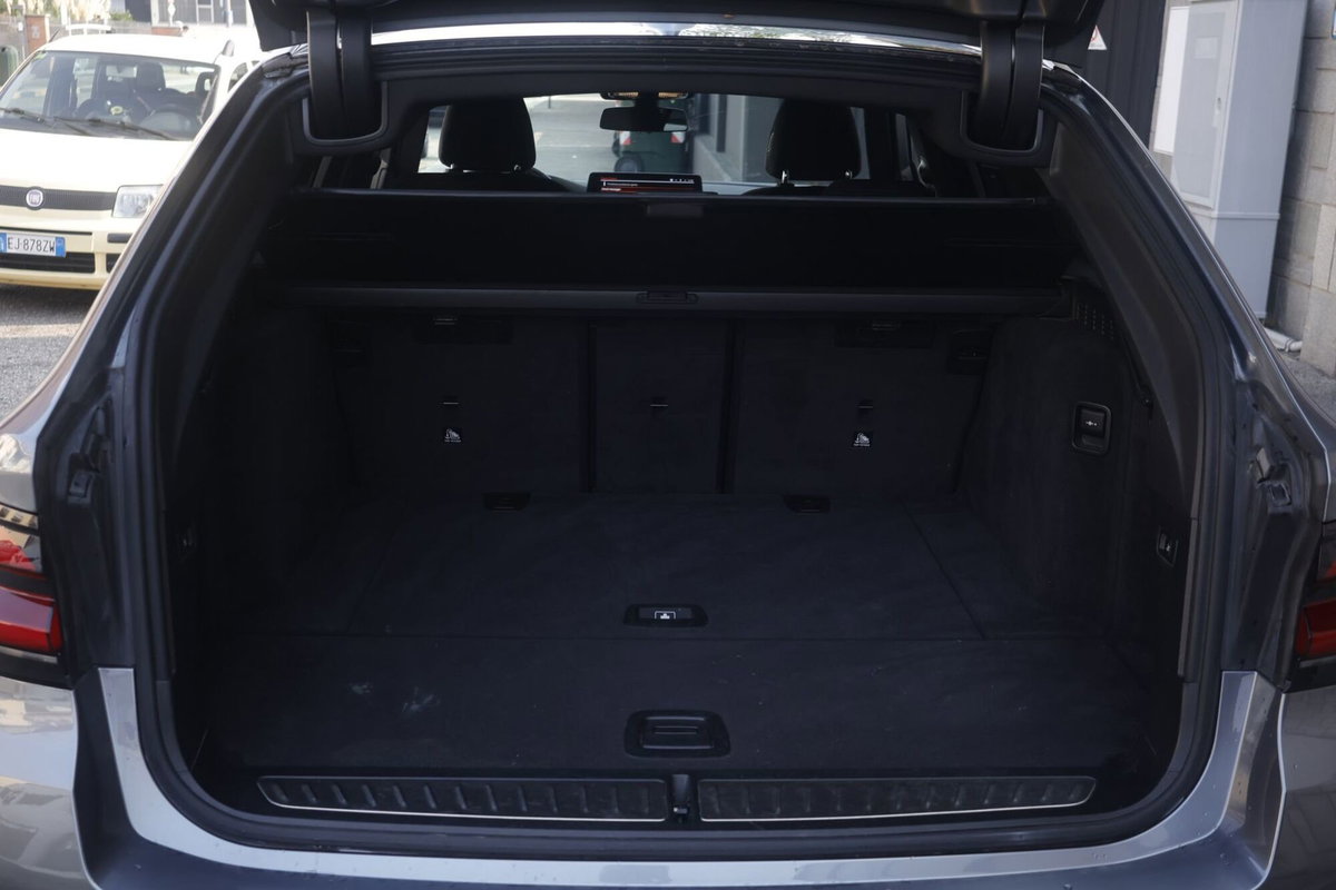 BMW Serie 5 Touring 520d 48V xDrive  Msport (20)