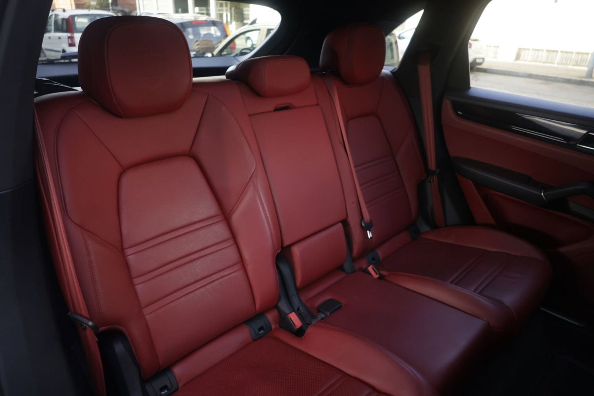 Porsche Cayenne 3.0 V6 E-Hybrid (15)