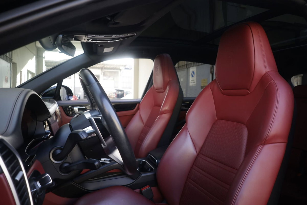 Porsche Cayenne 3.0 V6 E-Hybrid (18)