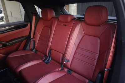 Porsche Cayenne 3.0 V6 E-Hybrid (3)