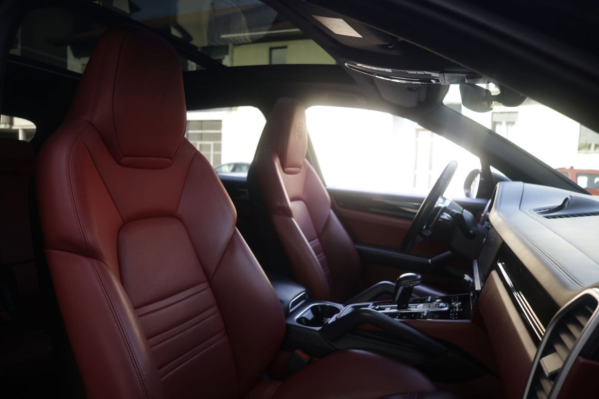 Porsche Cayenne 3.0 V6 E-Hybrid (4)