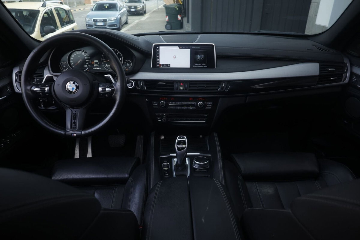 BMW X6 xDrive30d 249CV Msport (2)