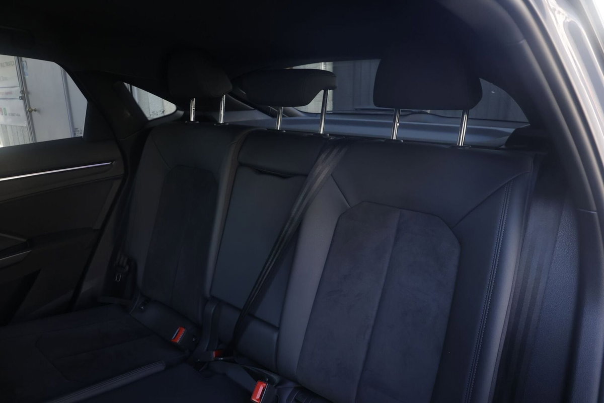 Audi RS Q3 Sportback 2.5 quattro s-tronic (3)