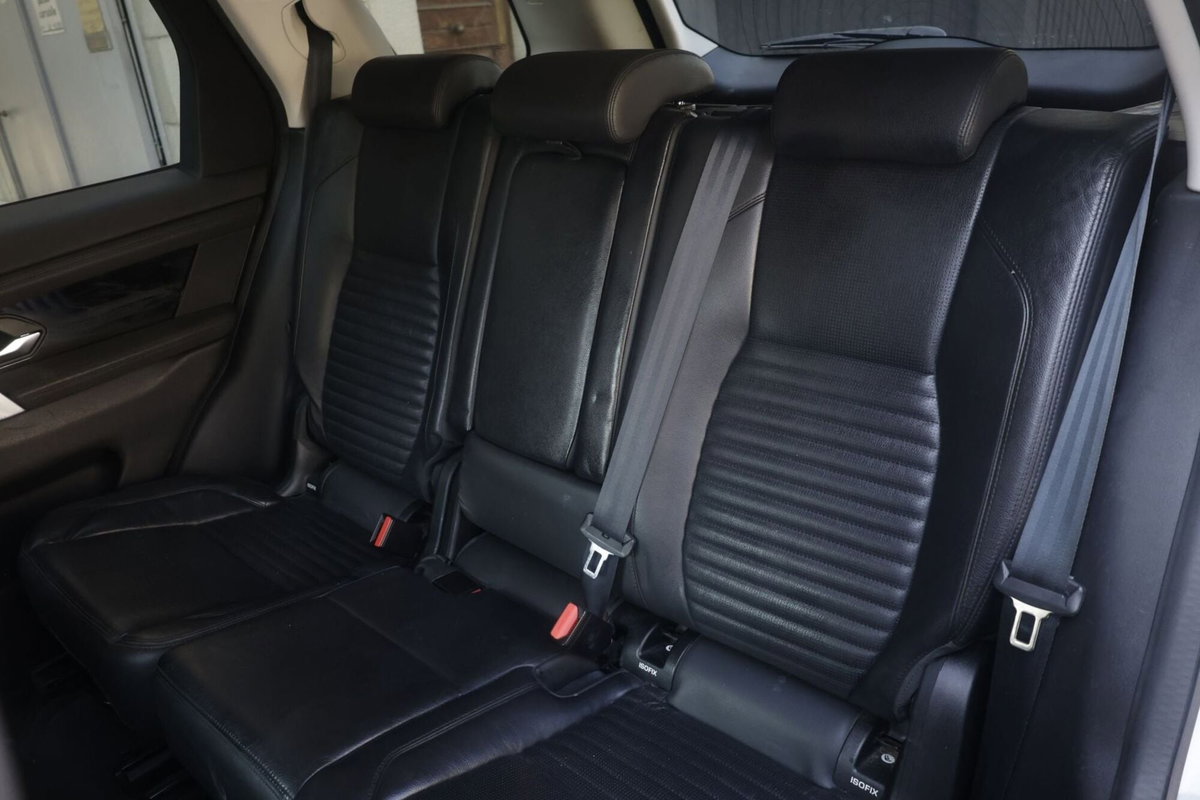 Land Rover Discovery Sport 2.0 TD4 150 CV HSE (3)