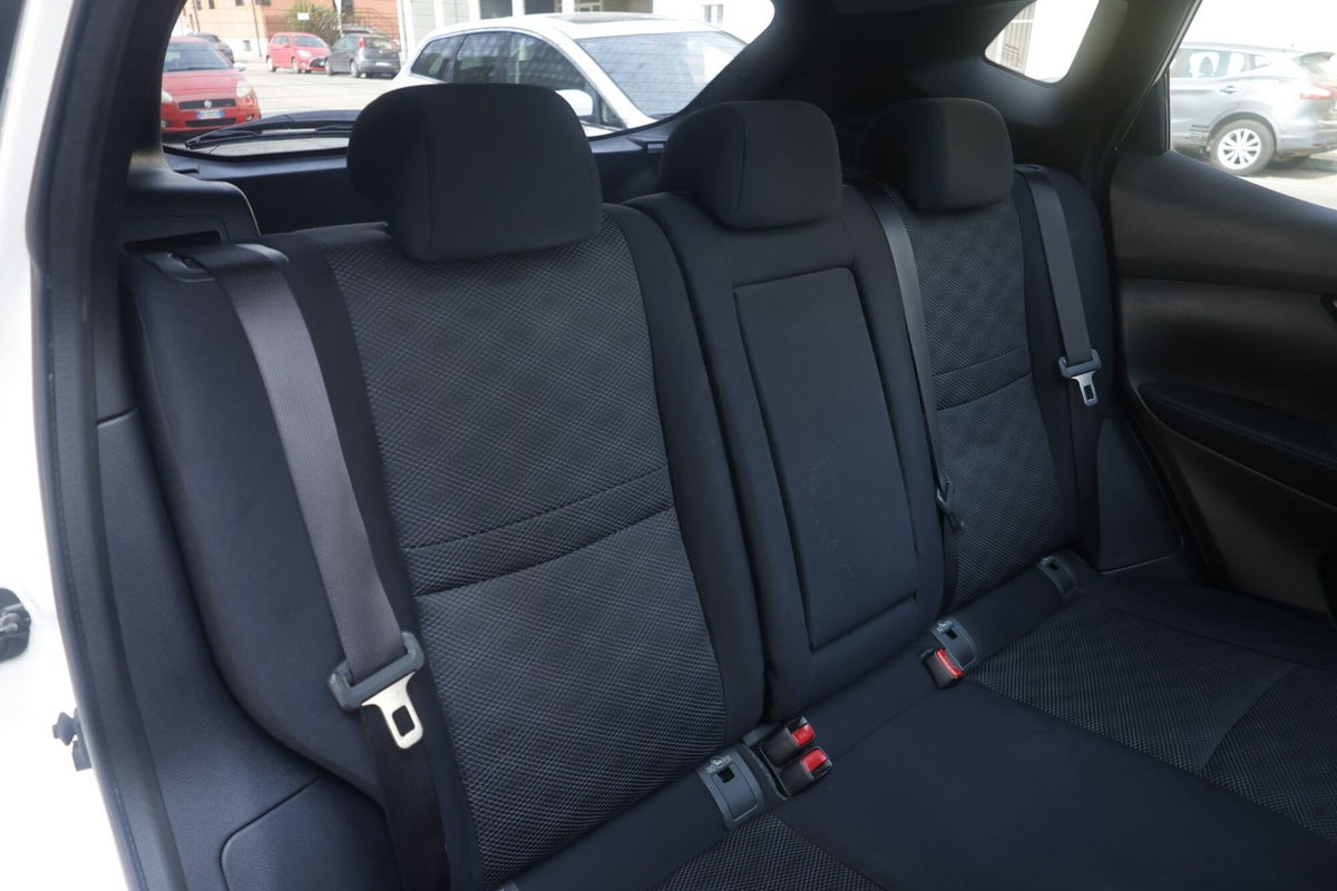 Nissan Qashqai 1.5 dCi Tekna (15)