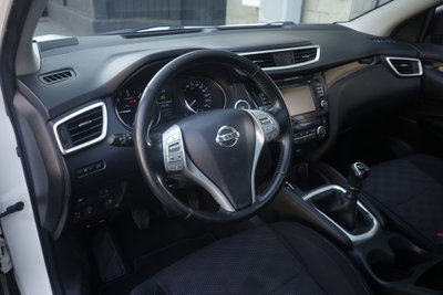 Nissan Qashqai 1.5 dCi Tekna (17)