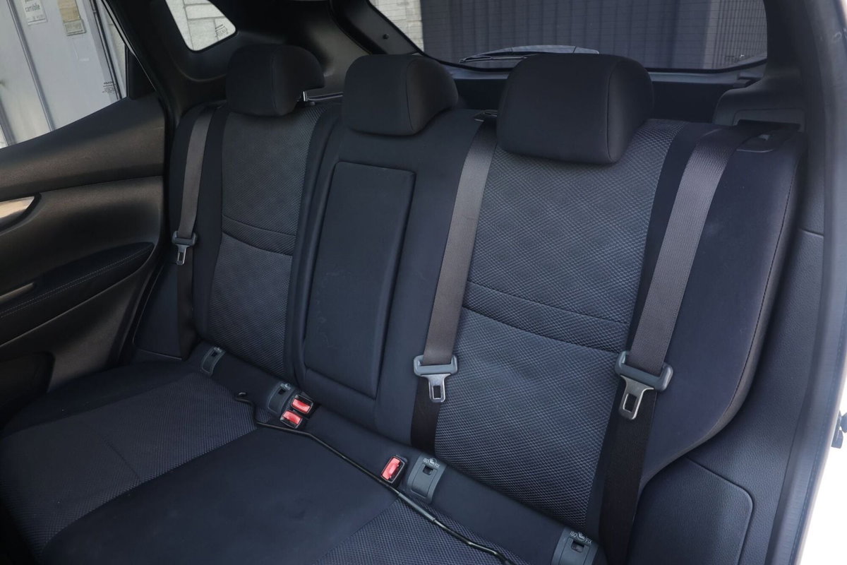 Nissan Qashqai 1.5 dCi Tekna (4)