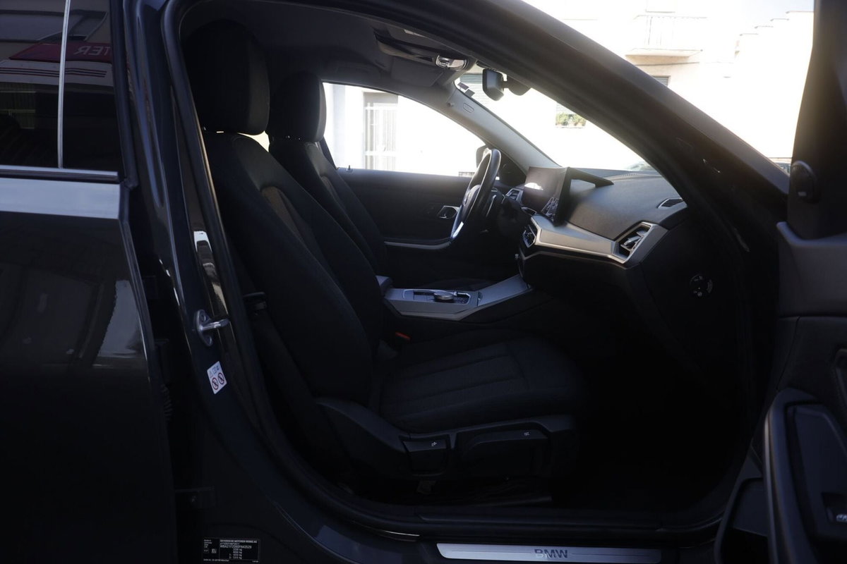 BMW Serie 3 Touring 320d  mhev 48V MSport auto (13)