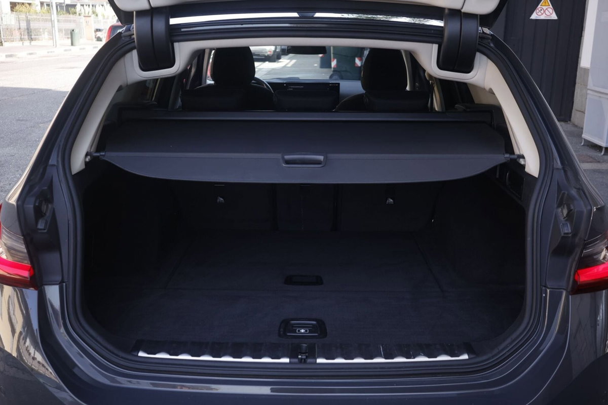 BMW Serie 3 Touring 320d  mhev 48V MSport auto (20)