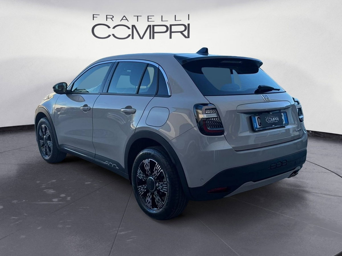Fiat 600 1.2 hybrid 145cv auto (3)