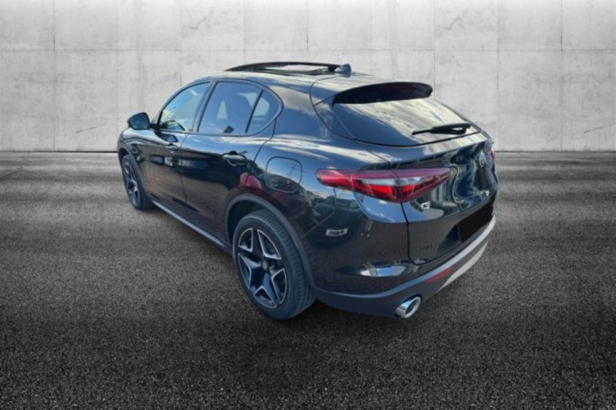 Alfa Romeo Stelvio Stelvio 2.0 Turbo 200 CV AT8 Q4 Super Business (4)