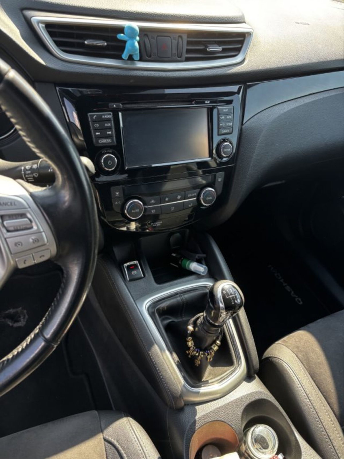 Nissan Qashqai 1.6 dCi 2WD Tekna (8)