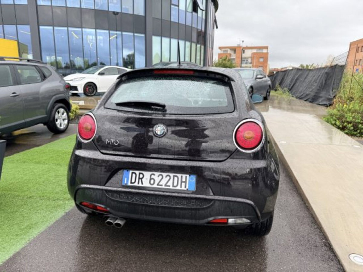 Alfa Romeo MiTo 1.4 T 155 CV Distinctive Sport Pack (2)