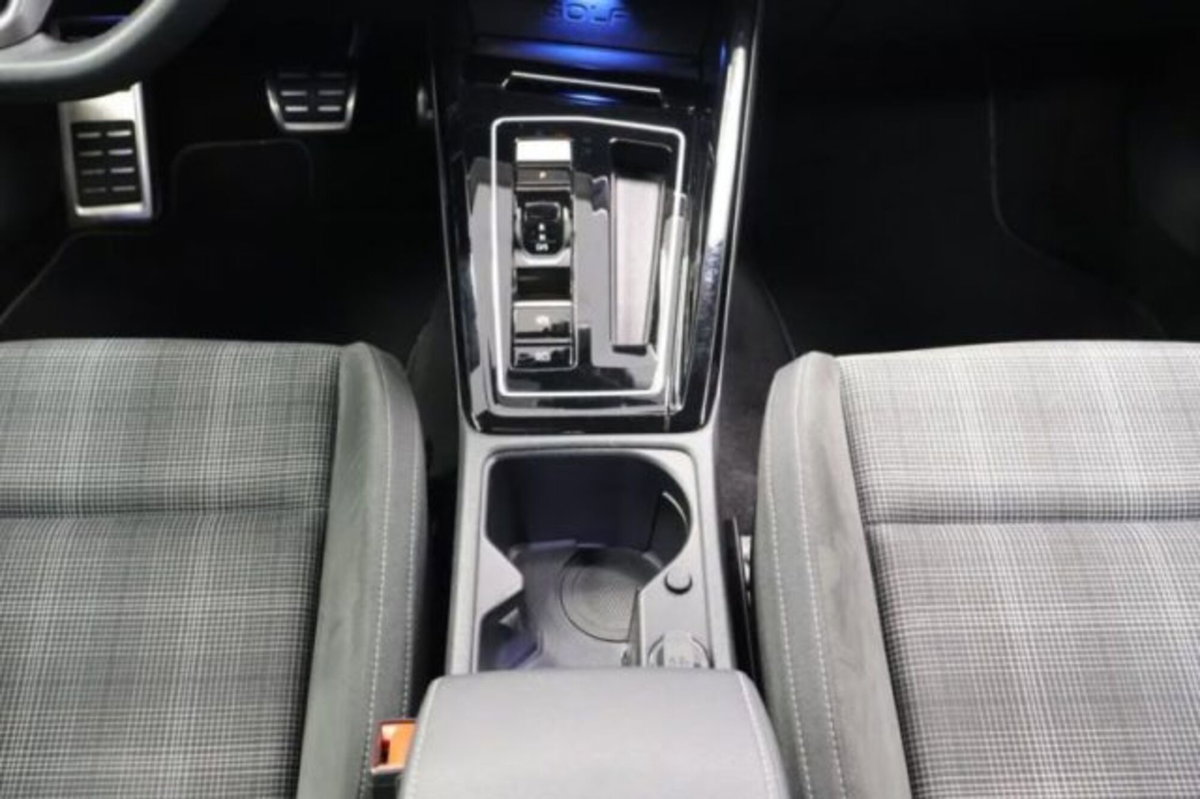 Volkswagen Golf 2.0 TDI GTD DSG (7)