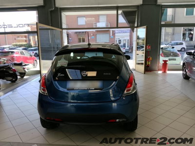 Lancia Ypsilon 1.0 FireFly 5 porte S&S Hybrid Gold Plus (11)