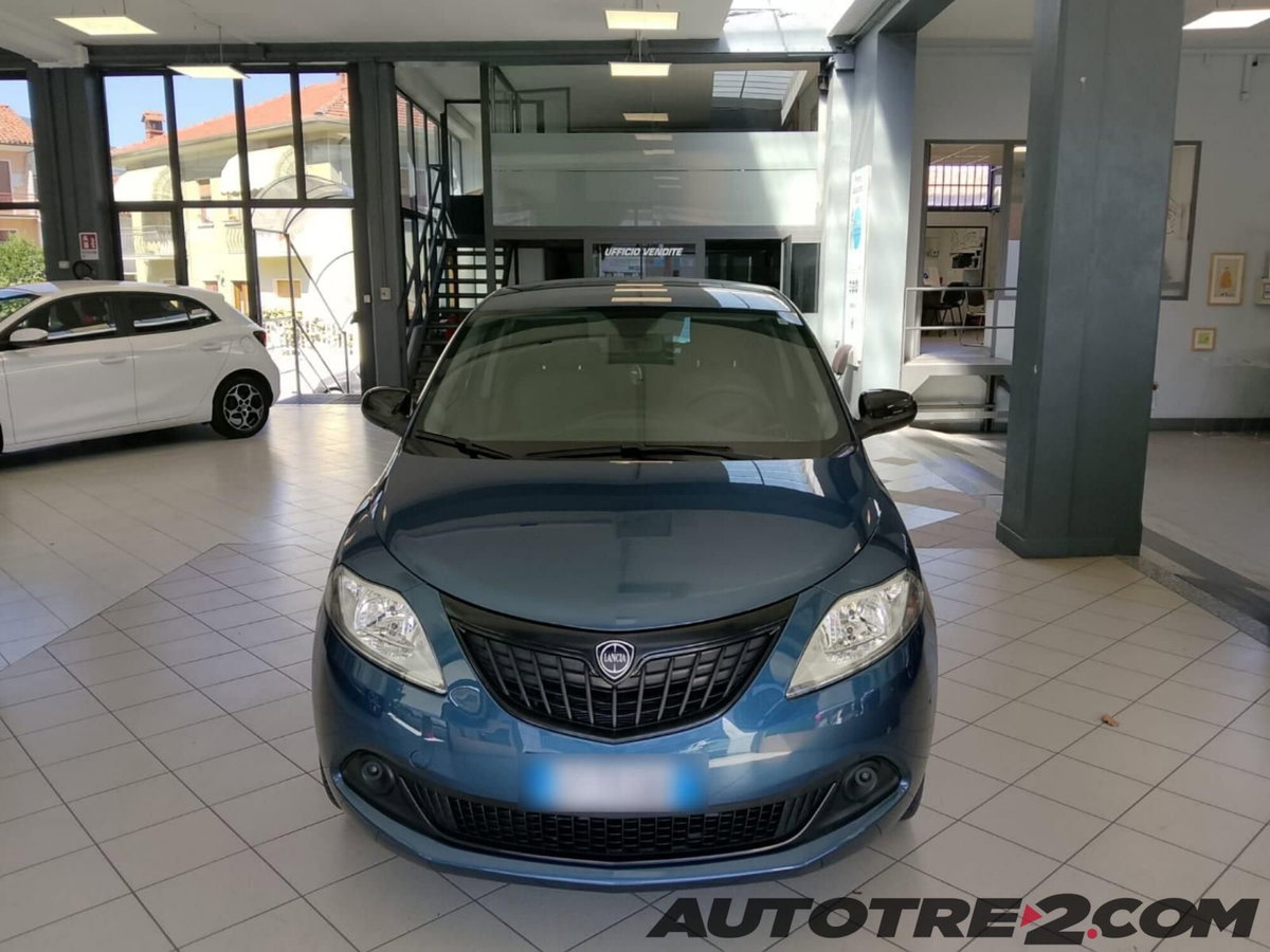 Lancia Ypsilon 1.0 FireFly 5 porte S&S Hybrid Gold Plus (5)