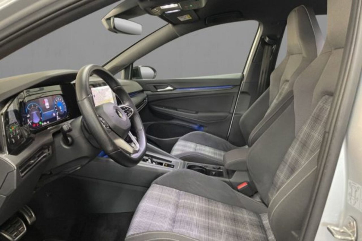 Volkswagen Golf 2.0 TDI GTD DSG (6)