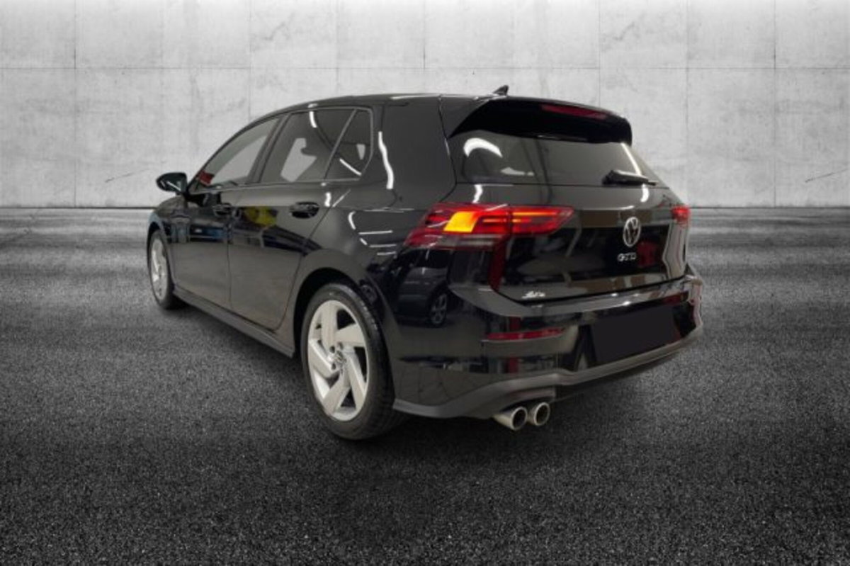 Volkswagen Golf 2.0 TDI GTD DSG (3)