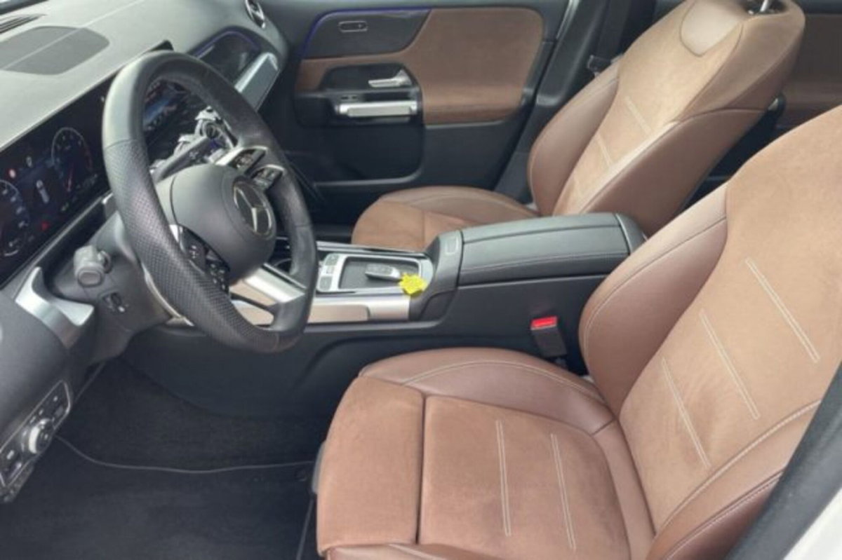 Mercedes-Benz GLB 200 AMG Line Advanced Plus auto (5)