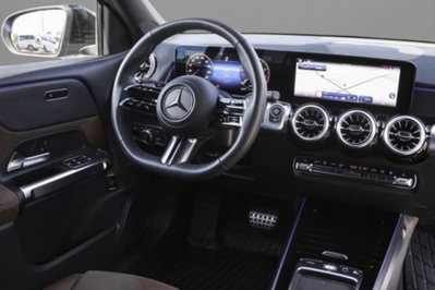 Mercedes-Benz GLB 200 AMG Line Advanced Plus auto (6)