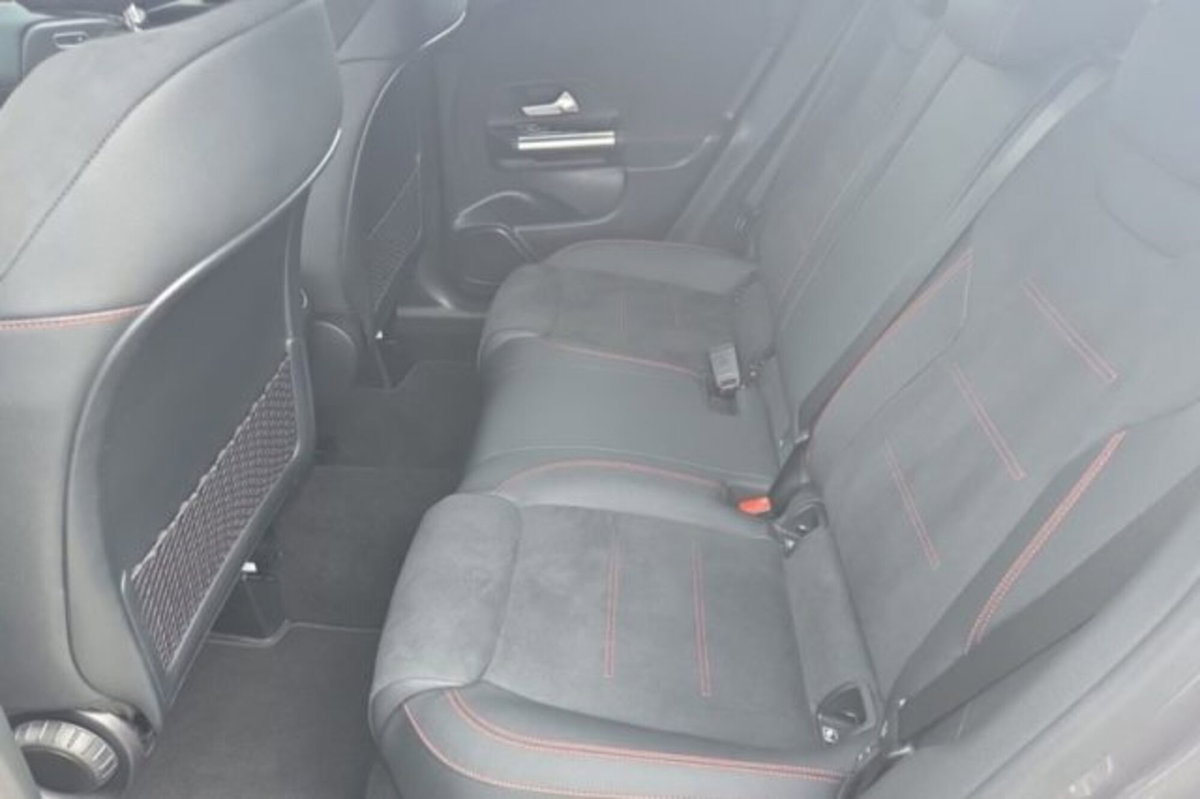 Mercedes-Benz GLA SUV 200 d AMG Line Premium Plus 4matic auto (7)