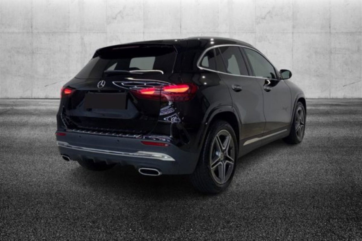 Mercedes-Benz GLA SUV 200 AMG Line Advanced Plus auto (2)