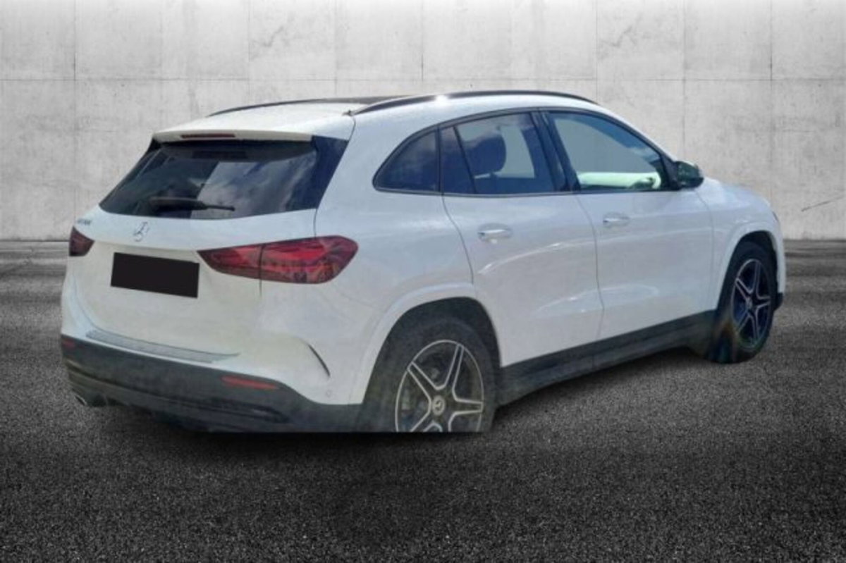 Mercedes-Benz GLA SUV 180 AMG Line Advanced Plus Digital Edition auto (3)