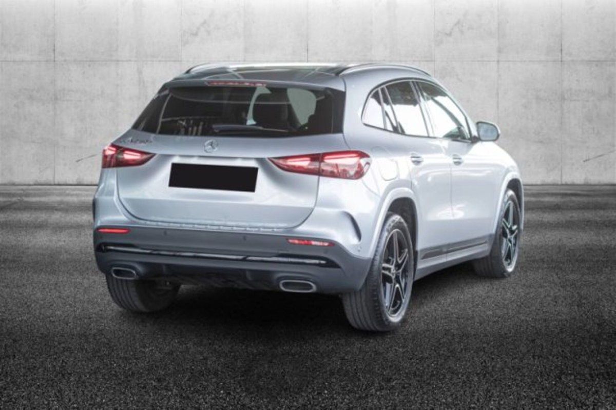 Mercedes-Benz GLA SUV 250 e phev AMG Line Advanced Plus auto (2)