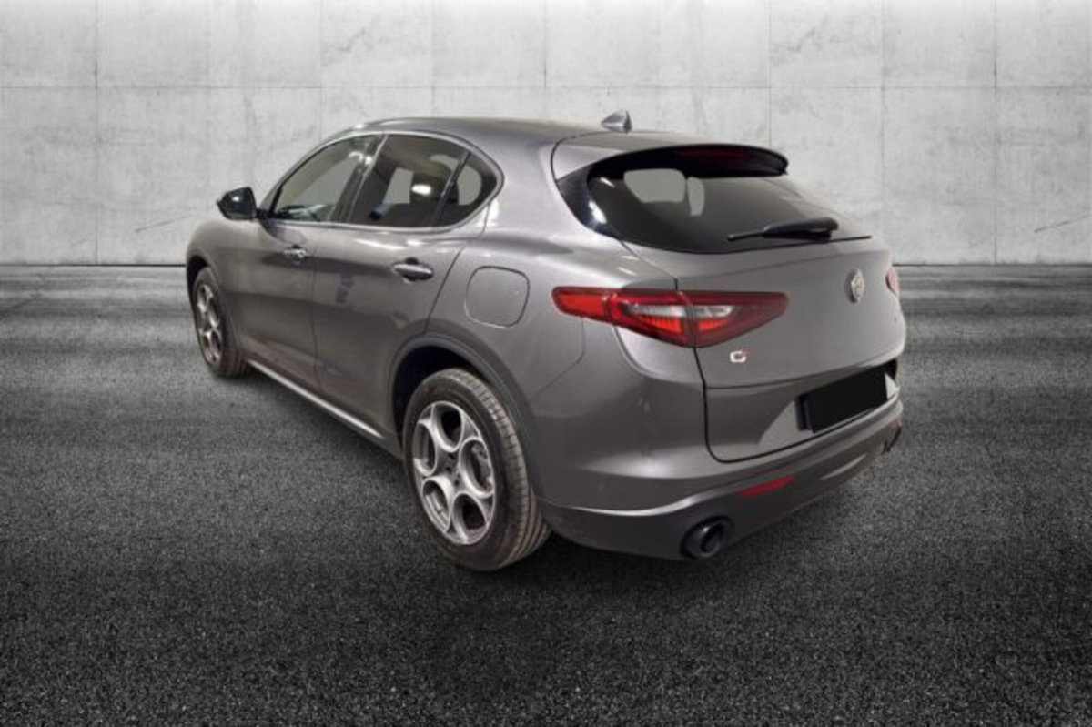 Alfa Romeo Stelvio Stelvio 2.0 Turbo 200 CV AT8 Q4 Sprint (3)