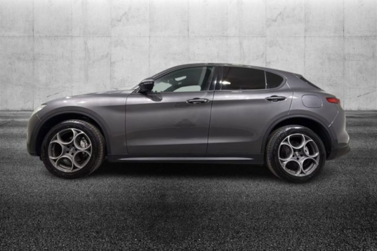 Alfa Romeo Stelvio Stelvio 2.0 Turbo 200 CV AT8 Q4 Sprint (4)