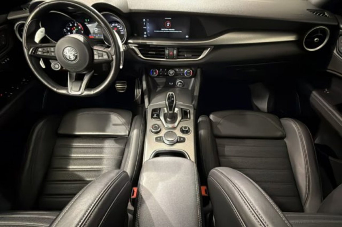 Alfa Romeo Stelvio Stelvio 2.0 Turbo 200 CV AT8 Q4 Sprint (6)