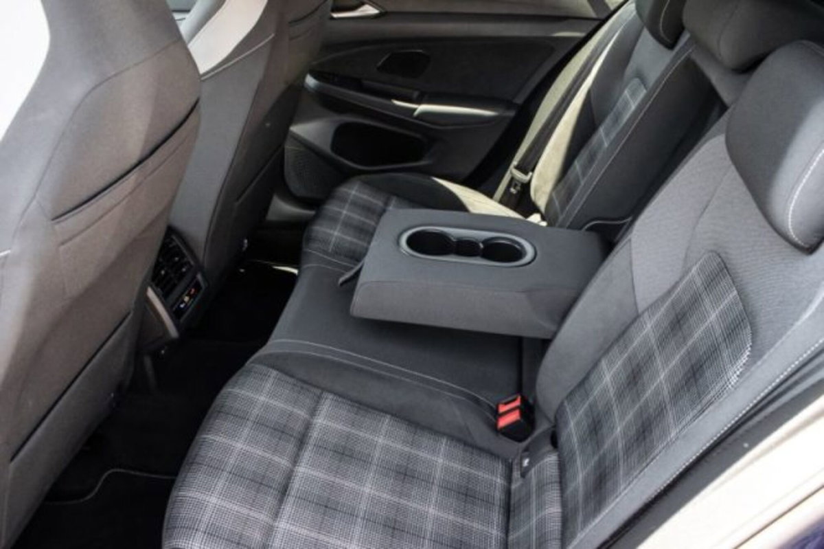 Volkswagen Golf 2.0 TDI GTD DSG (8)