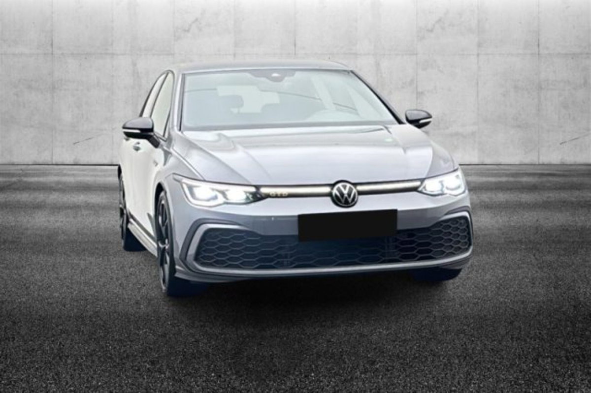 Volkswagen Golf 2.0 TDI GTD DSG (2)