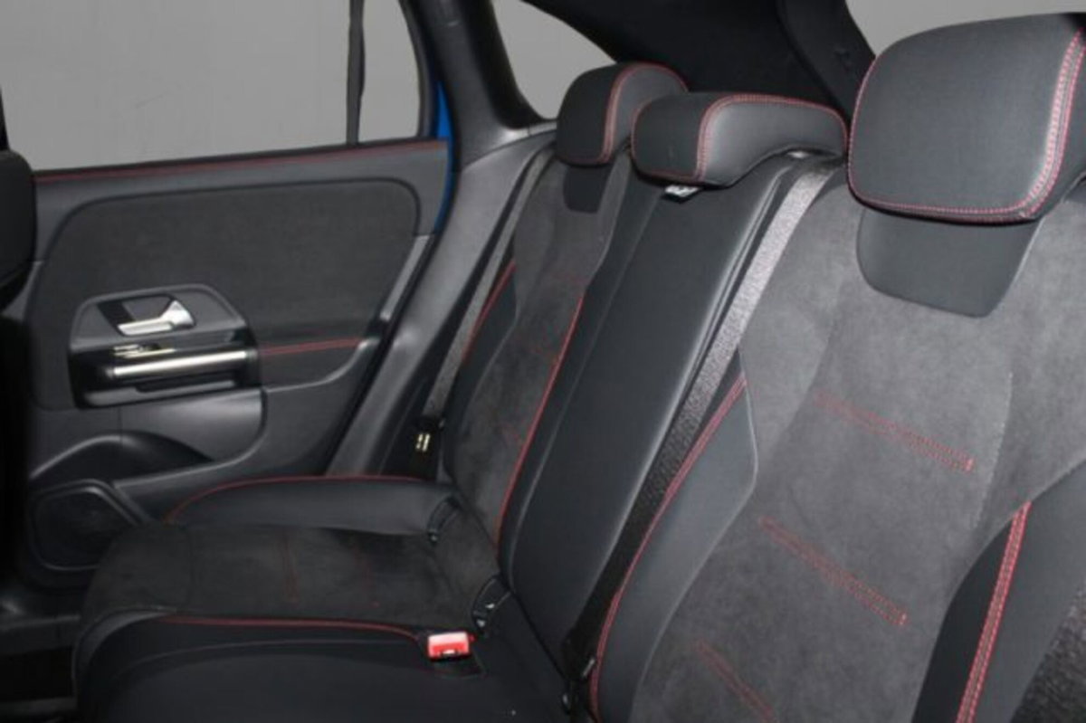Mercedes-Benz GLA SUV 200 d AMG Line Advanced Plus 4matic auto (8)