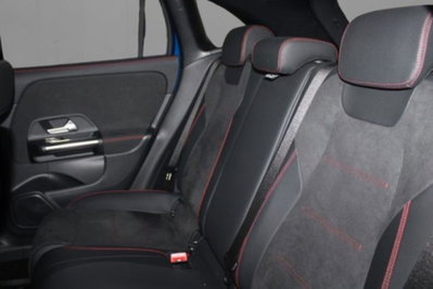 Mercedes-Benz GLA SUV 200 d AMG Line Advanced Plus 4matic auto (8)