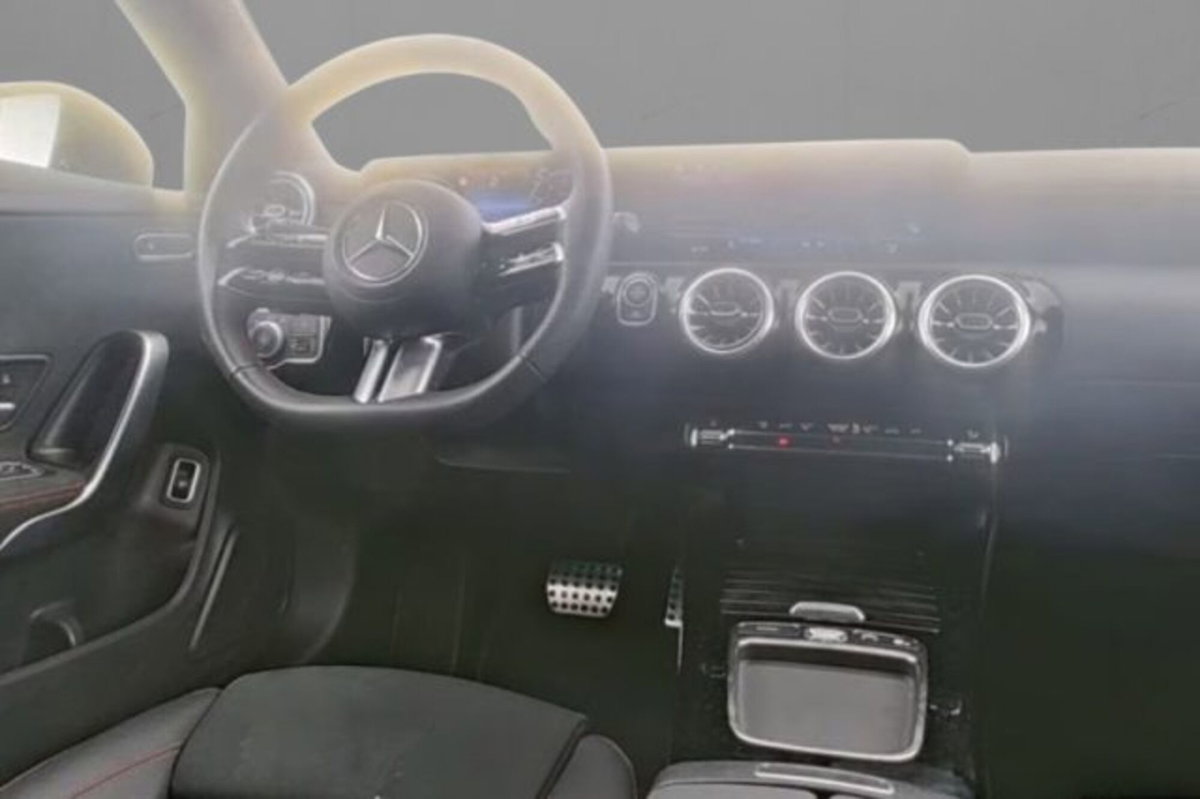 Mercedes-Benz CLA 180 Automatic Premium (4)