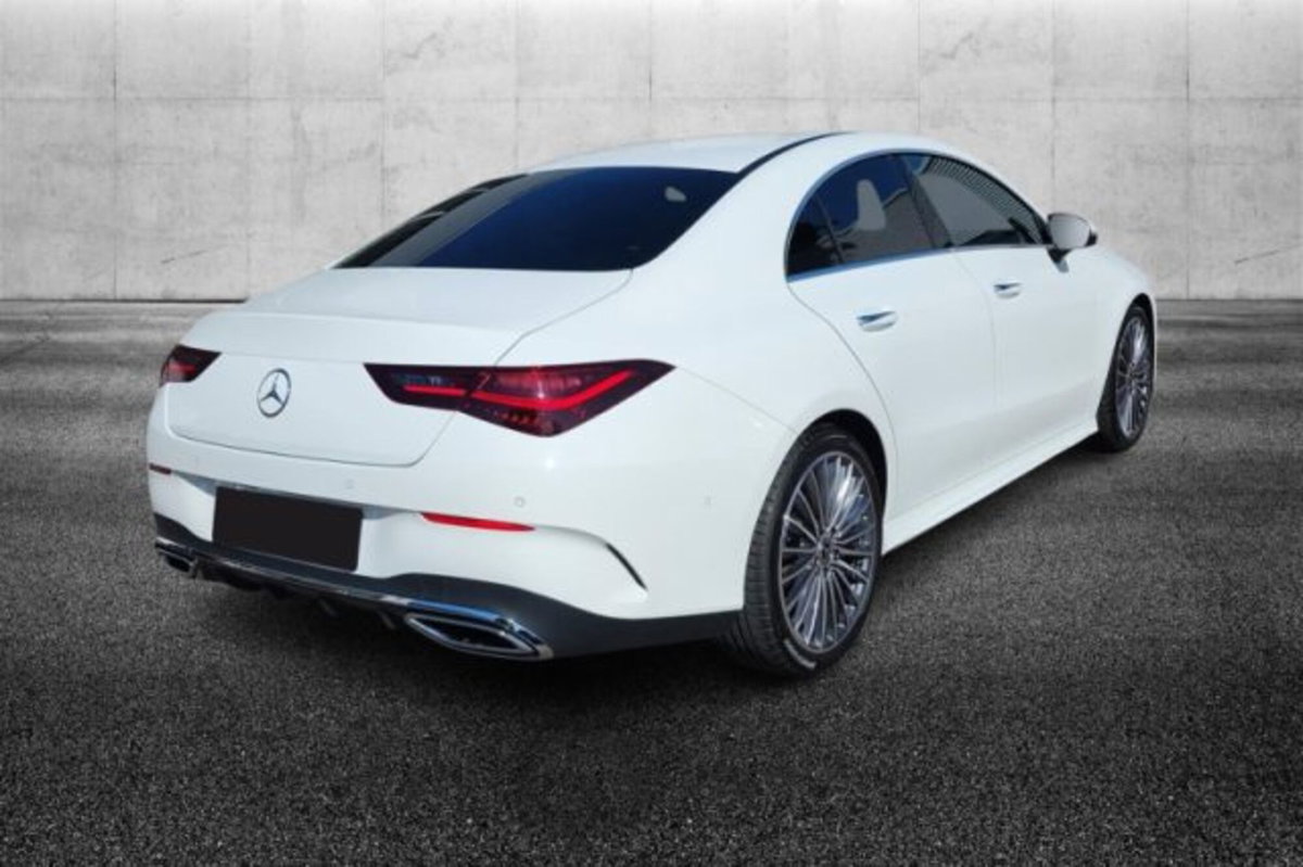 Mercedes-Benz CLA 200 Automatic Executive (2)