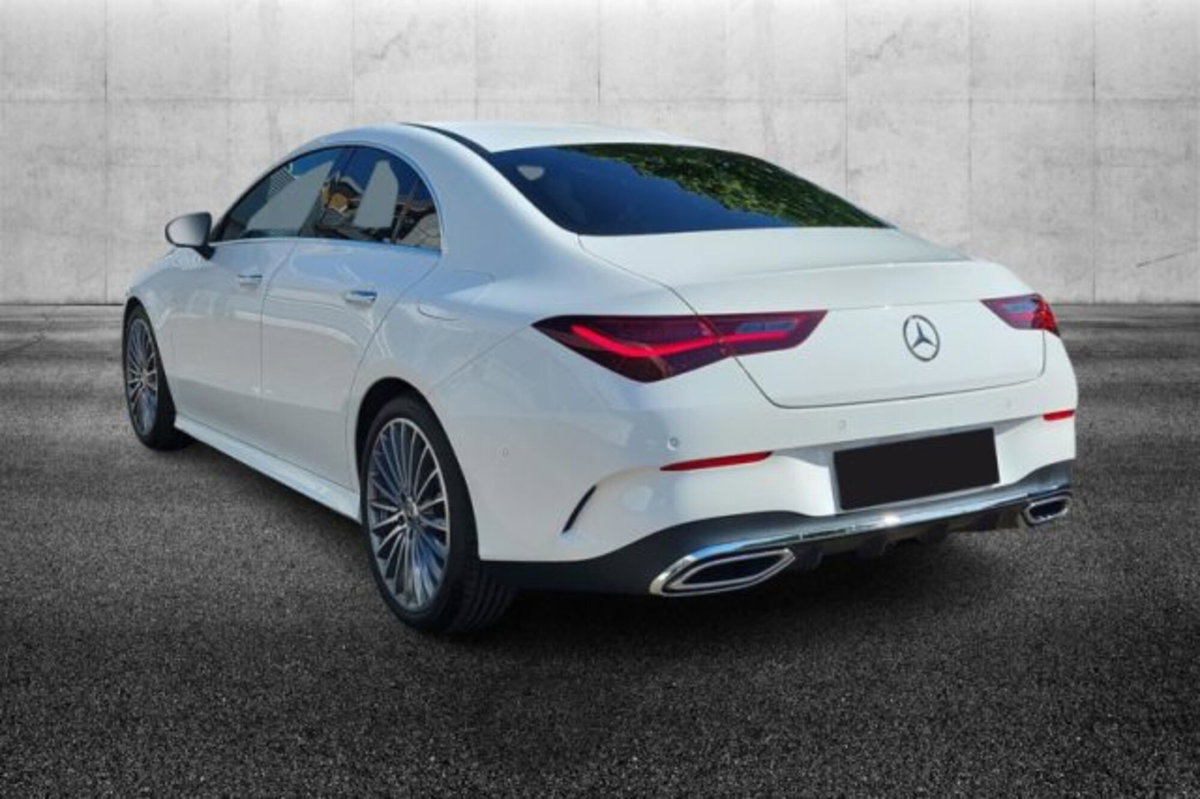 Mercedes-Benz CLA 200 Automatic Executive (3)