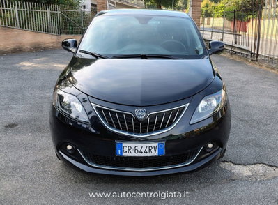 Lancia Ypsilon 1.0 FireFly 5 porte S&S Hybrid Gold Plus (3)