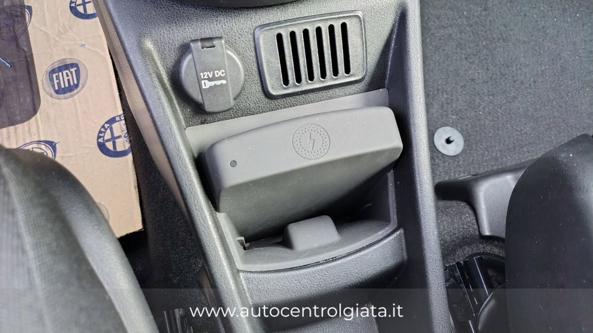 Lancia Ypsilon 1.0 FireFly 5 porte S&S Hybrid Gold Plus (8)