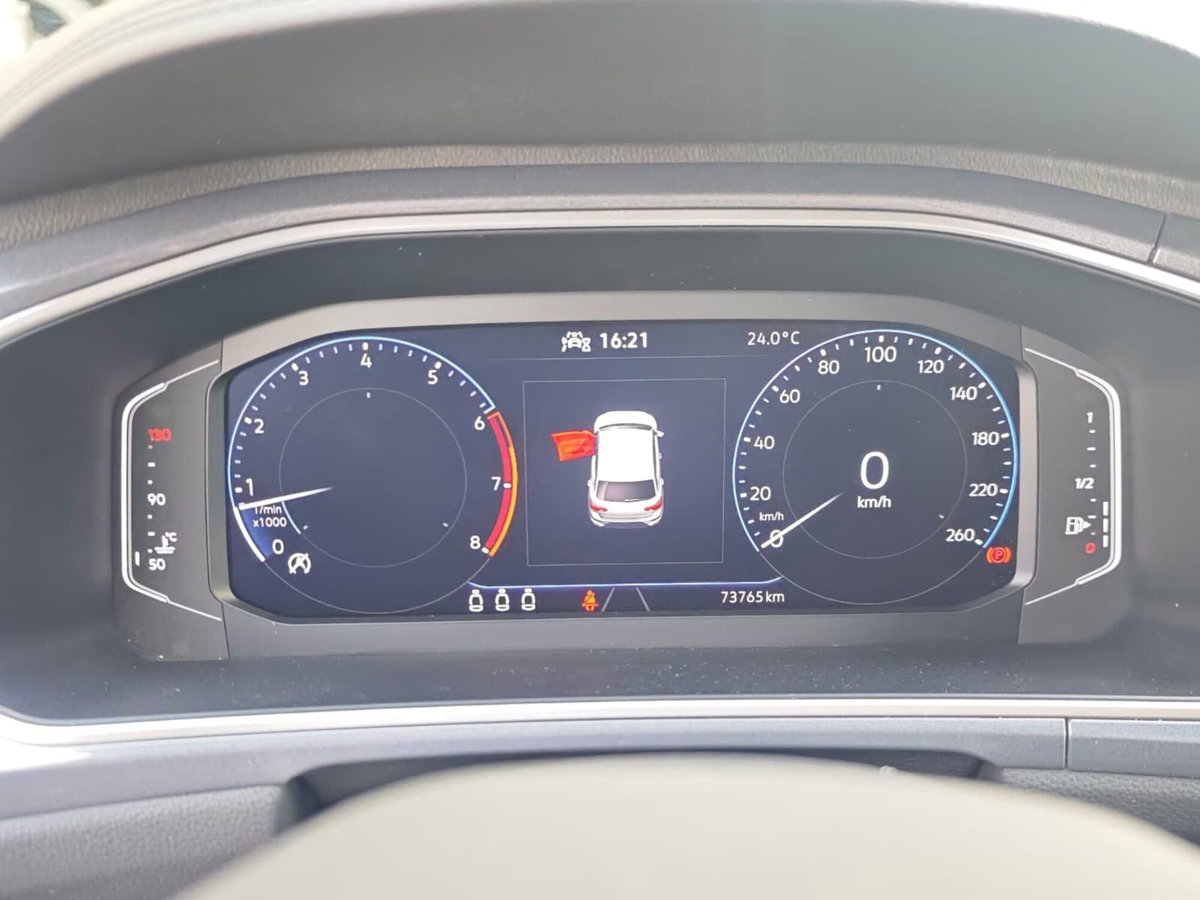 Volkswagen T-Roc 1.5 tsi Style (10)