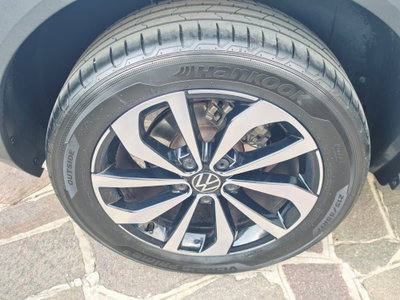 Volkswagen T-Roc 1.5 tsi Style (7)