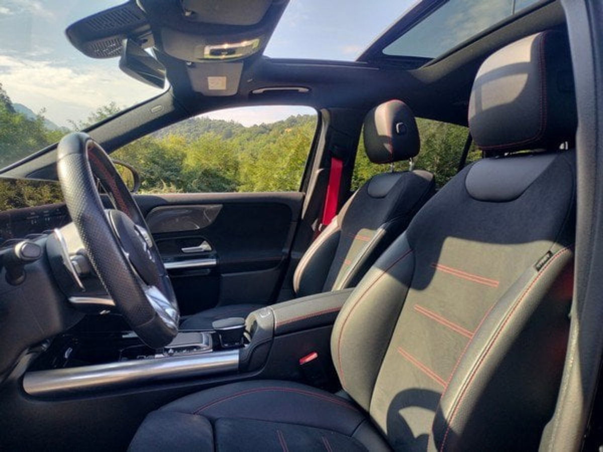 Mercedes-Benz GLA SUV 35 4Matic AMG (10)