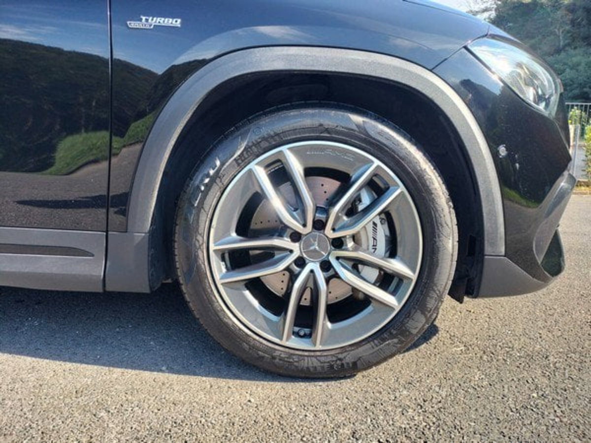 Mercedes-Benz GLA SUV 35 4Matic AMG (9)