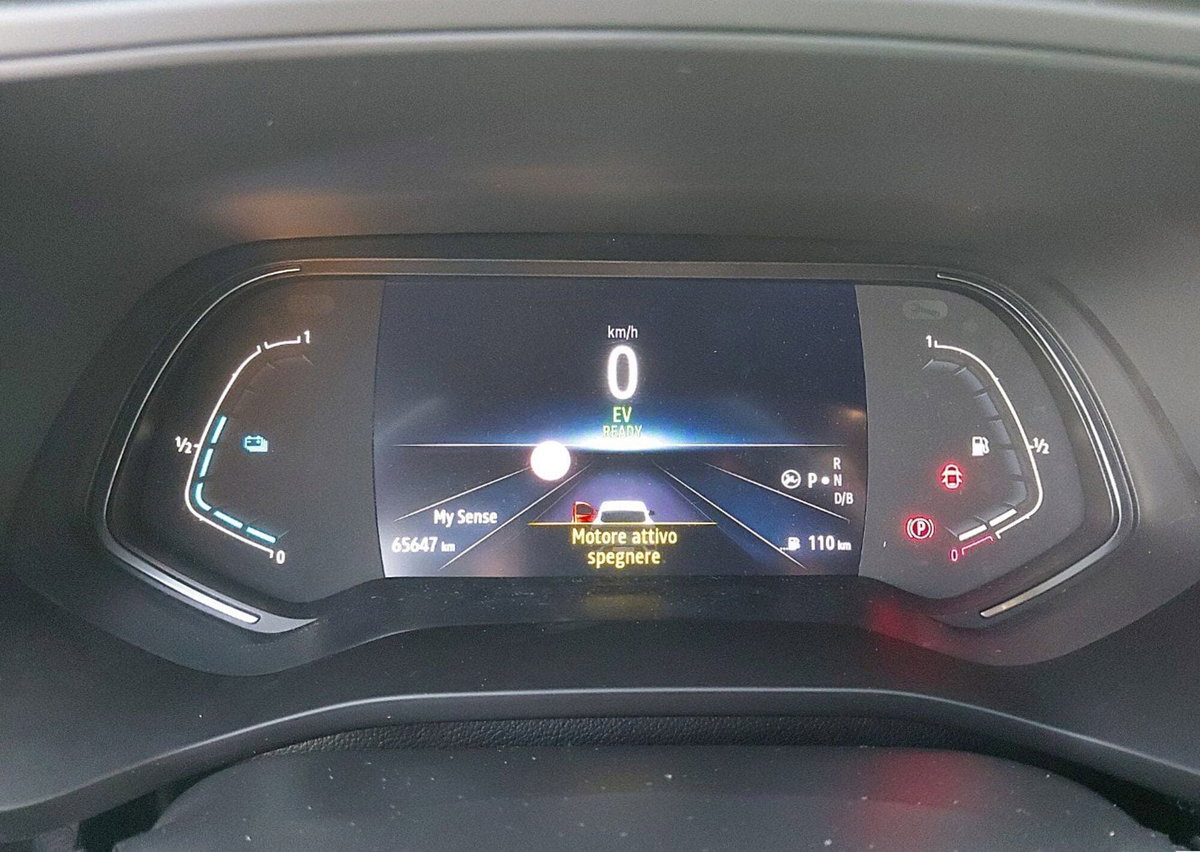 Renault Arkana E-Tech 145 CV R.S. Line (12)